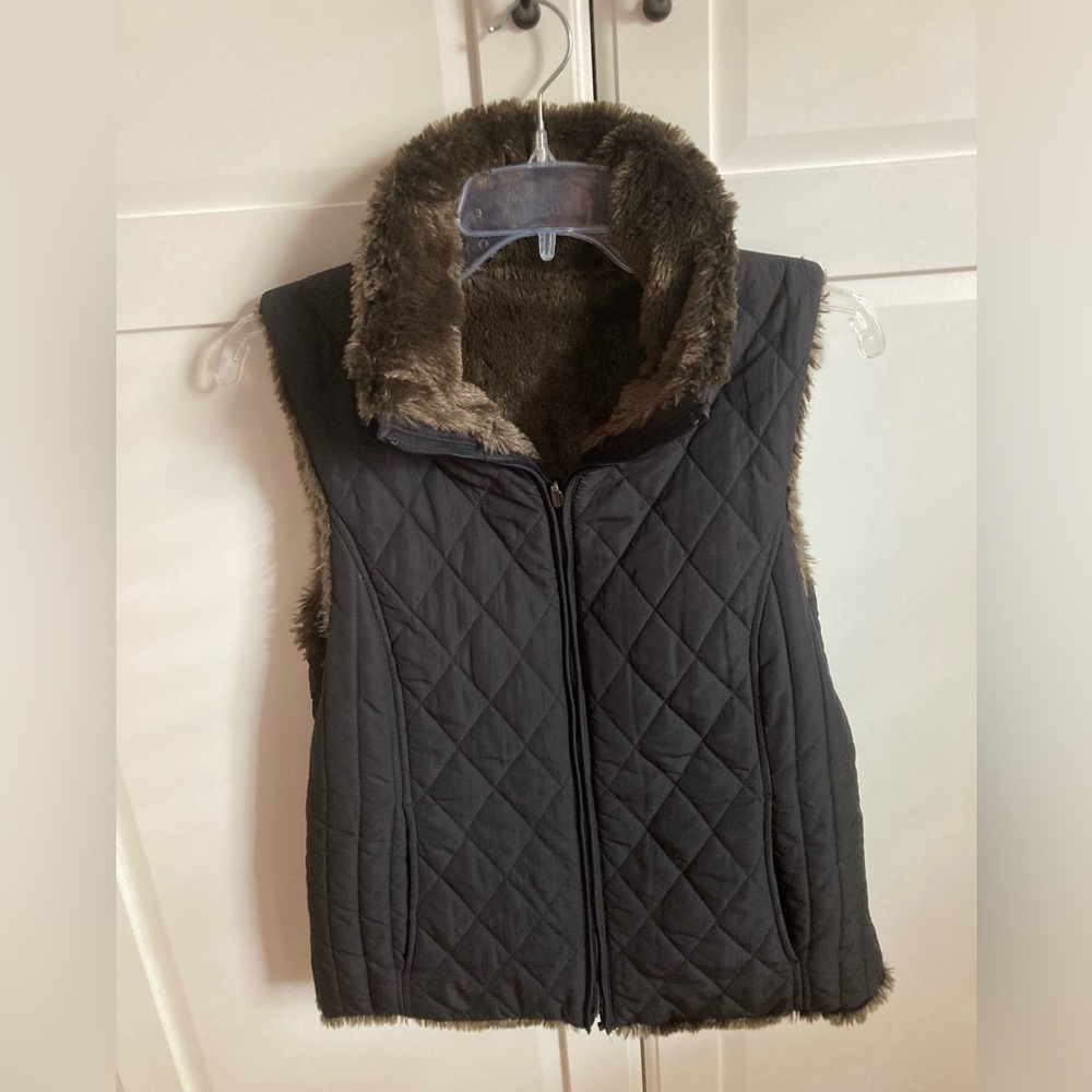 Weatherproof Quilted Reversible Vest with Faux Fur
